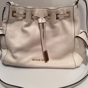 Michael kors crossbody
